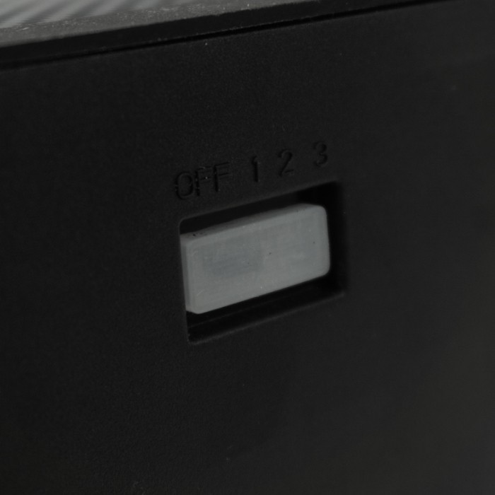 Solarna LED fasadna svjetiljka sa SOE-12 senzorom - Slika 3